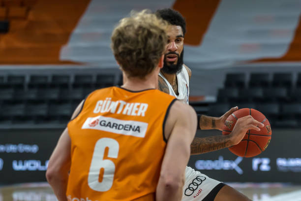 仅用三分球 仅用三分球